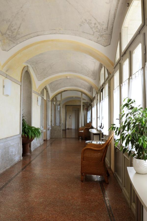 ホテル Dimora Del Barone Romagnano Sesia エクステリア 写真