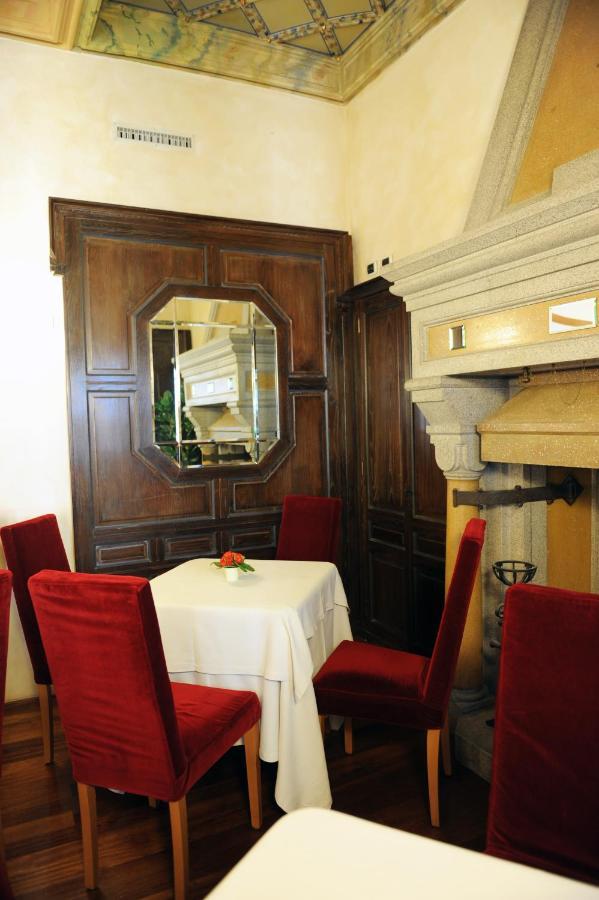ホテル Dimora Del Barone Romagnano Sesia エクステリア 写真
