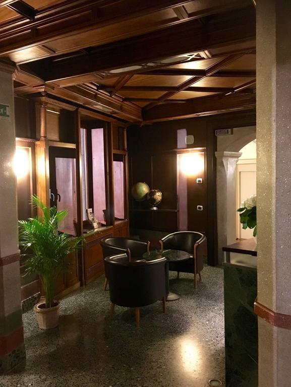 ホテル Dimora Del Barone Romagnano Sesia エクステリア 写真